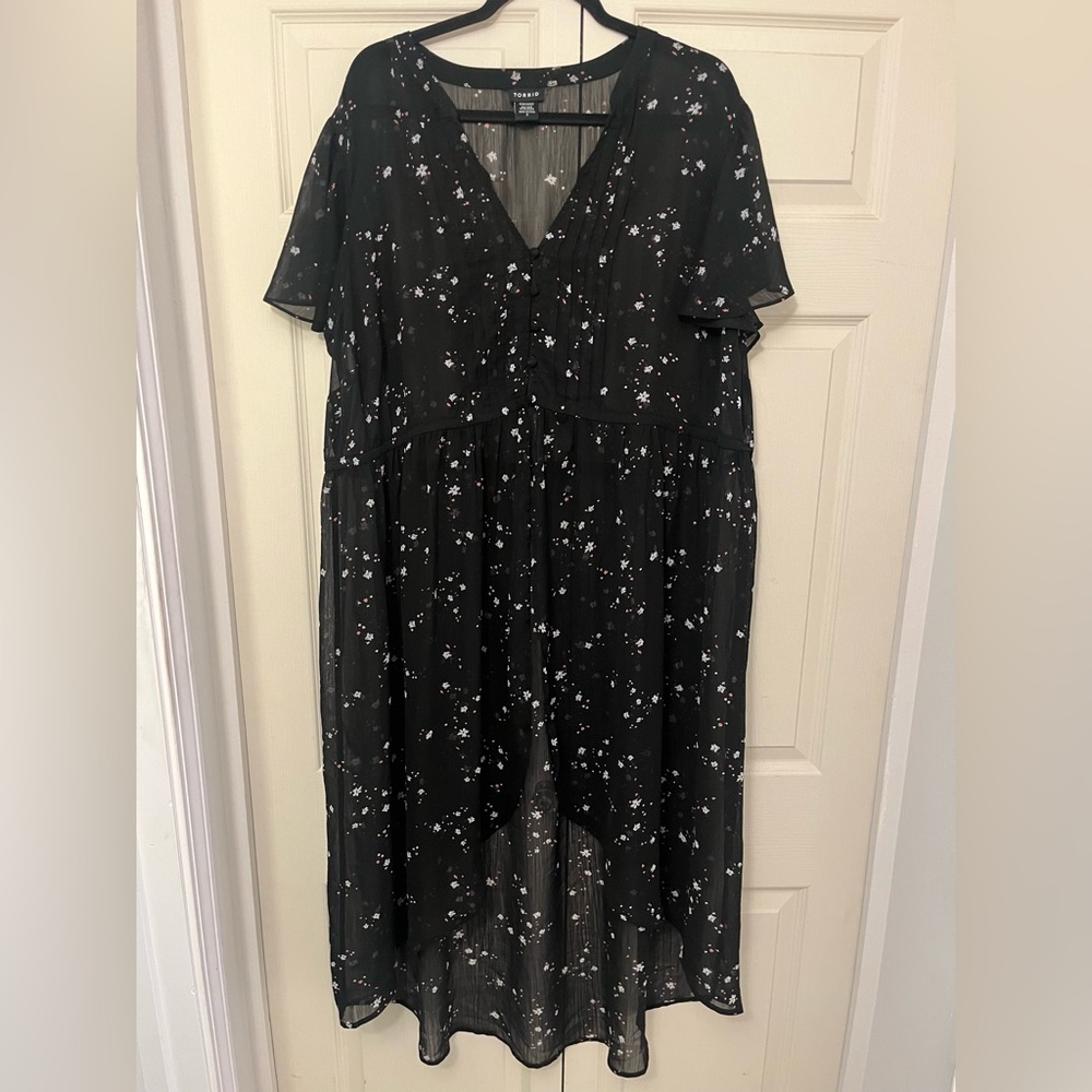 Torrid Black Floral Chiffon Hi-Lo Plus Size 3X Top